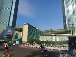 Cuaca Cerah di Bundaran HI: Tanpa CFD Pun Tidak Jadi Masalah